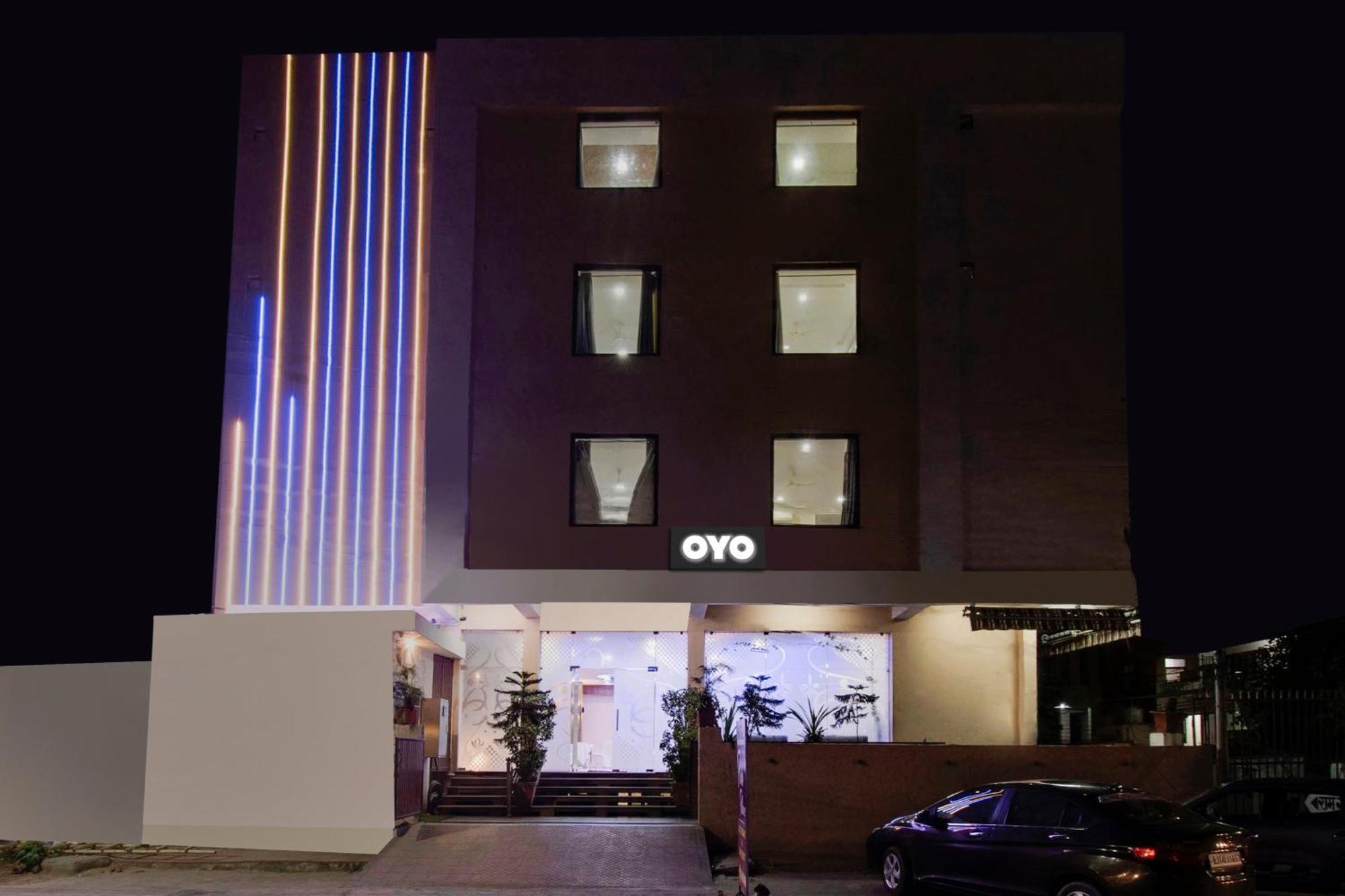 Capital O Pink Peral Hotel Jaipur Luaran gambar