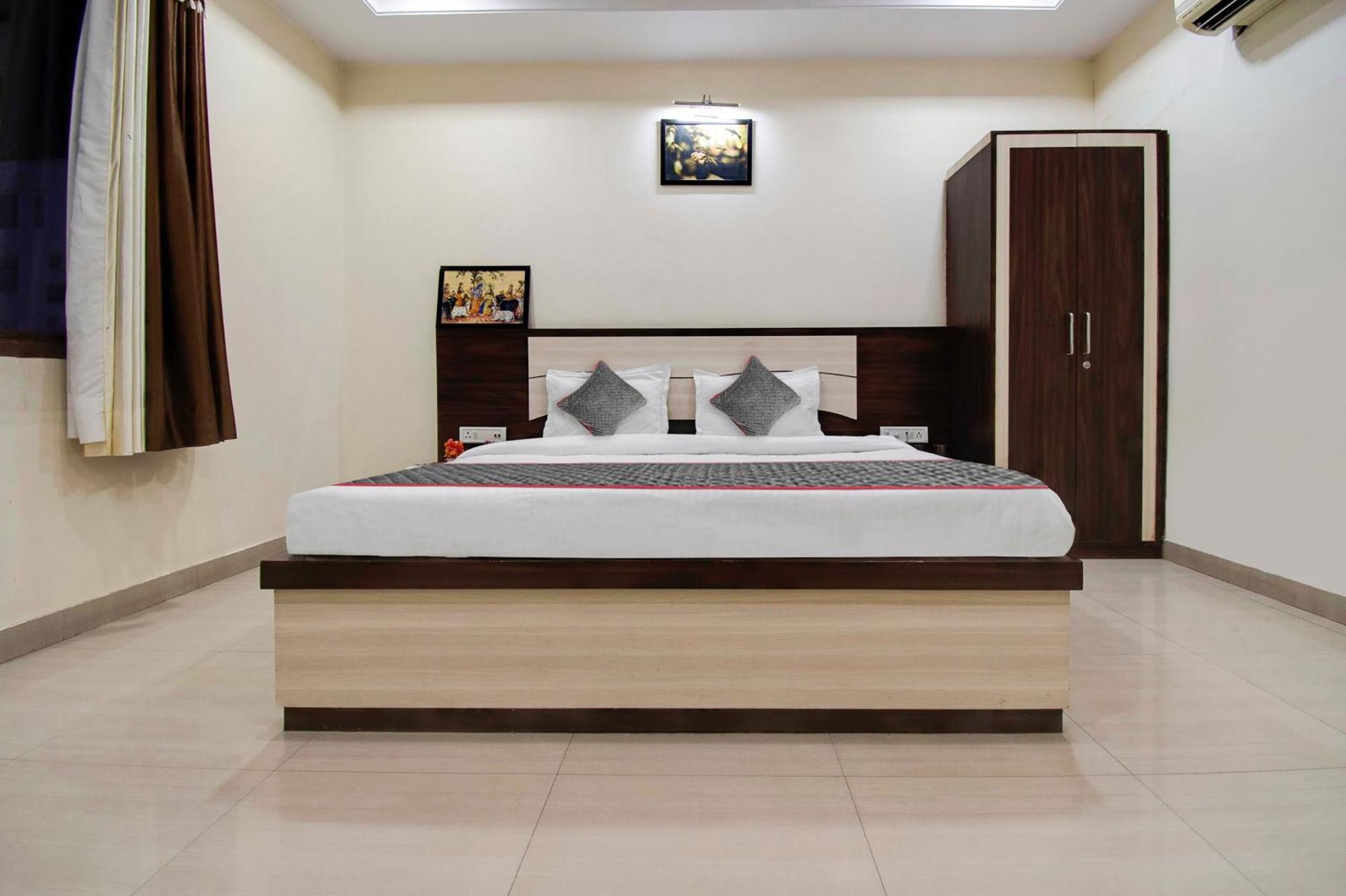 Capital O Pink Peral Hotel Jaipur Luaran gambar